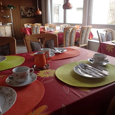 Haus Charlotte بيت ضيافة