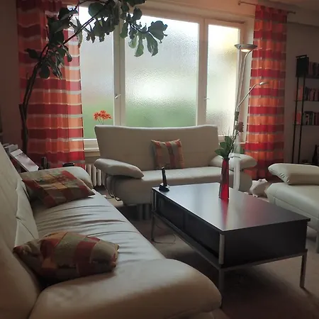 Haus Charlotte بيت ضيافة باد نيندورف